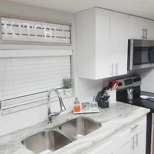  Apartment Cozy 3 Bed 2.5 Bath Located Near Busch Gardens United States